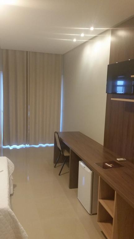 Kamur Plaza Hotel Goianesia Zimmer foto